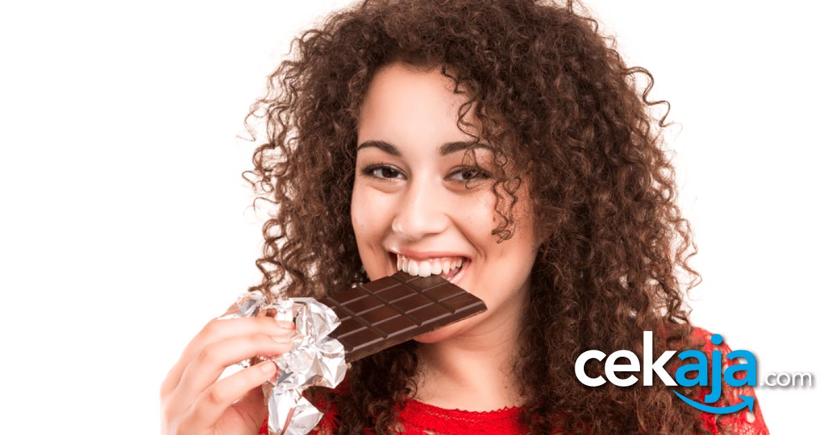 Cukup Makan Cokelat, Kamu Bisa Terhindar Dari 4 Penyakit Orang Tua Ini
