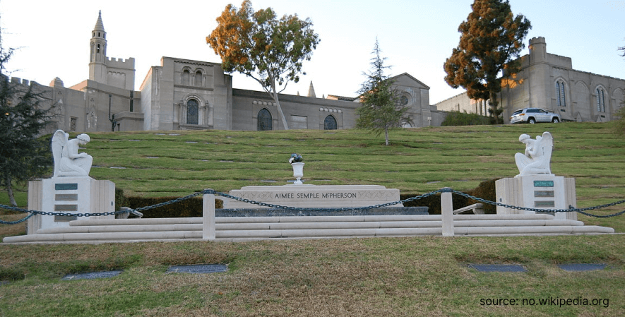Forest Lawn Memorial Park - 5 Pemakaman Paling Mewah di Dunia