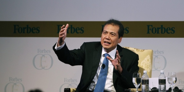 Indonesia's Para Group Chairman Chairul Tanjung speaks during Forbes Global CEO Conference in Kuala Lumpur September 13, 2011. REUTERS/Bazuki Muhammad (MALAYSIA - Tags: BUSINESS SOCIETY WEALTH)