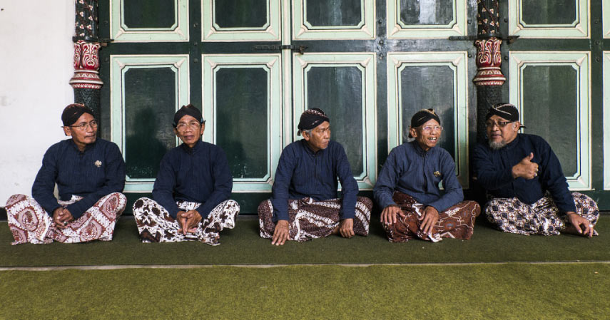 Filosofi Hidup Orang Jawa yang Bisa Bikin Kita Kaya