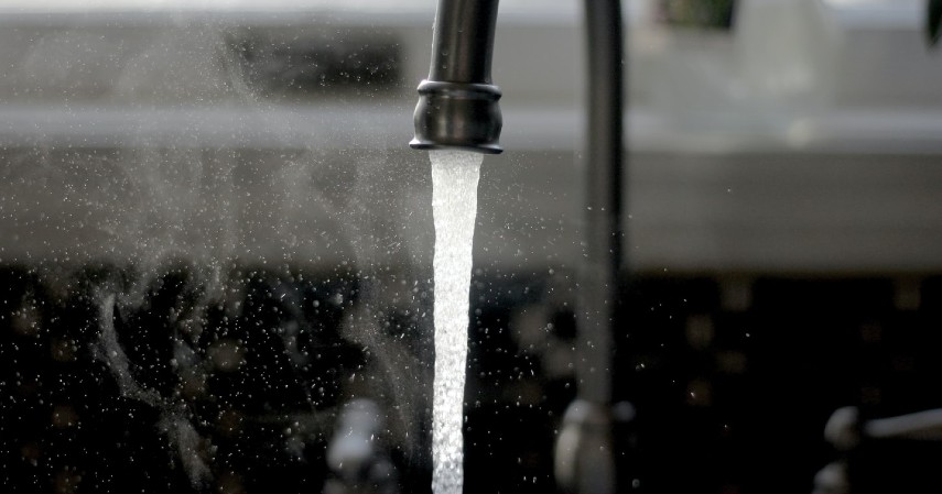 Gunakan Air Secukupnya - Cara Sederhana Menghemat Energi di Kehidupan Sehari hari