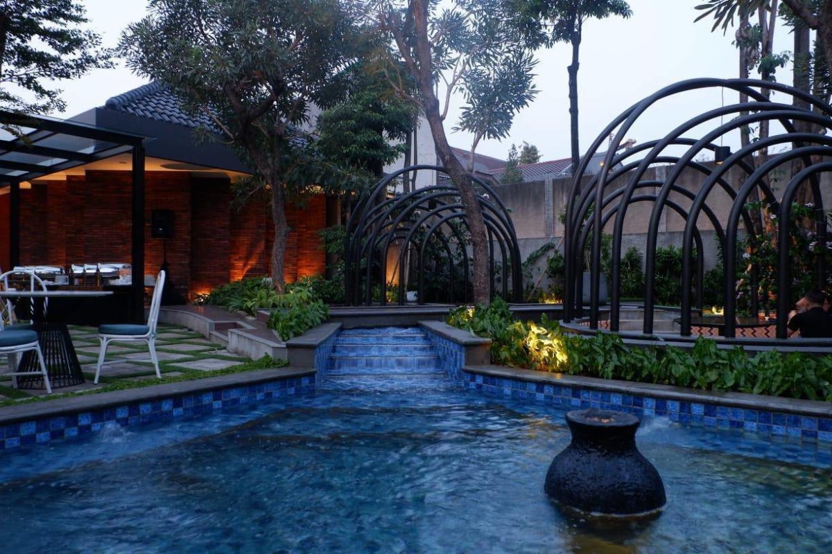 10 Restoran Romantis untuk Dinner di Bogor, Ajak Pasanganmu ke Sini!
