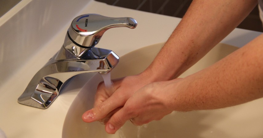Sabun Cuci Tangan - Hal yang Harus Dipersiapkan saat Isolasi Diri di Rumah