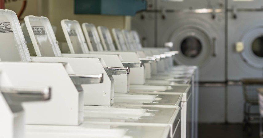 Bisnis Laundry Kiloan - Menilik 8 Bisnis yang Tidak Termakan Waktu beserta Serba-serbinya