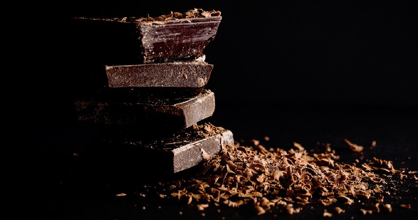 Cokelat Hitam - 12 Makanan Pencegah Uban Ini Akan Melindungi Warna Asli Rambutmu
