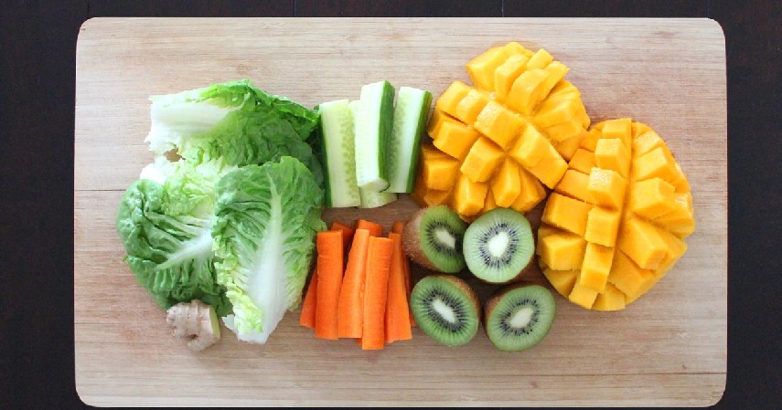 Penuhi asupan sayur dan buah - 7 Cara Meredakan Panas Dalam