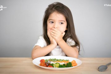 8 Cara Mengatasi Anak Susah Makan yang Perlu Diketahui Orang Tua