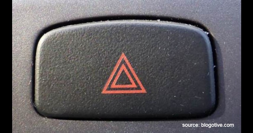 Simbol Lampu Isyarat dan Hazard - 21 Simbol-simbol di Panel Instrumen Mobil, Yuk Kenalan!.jpg