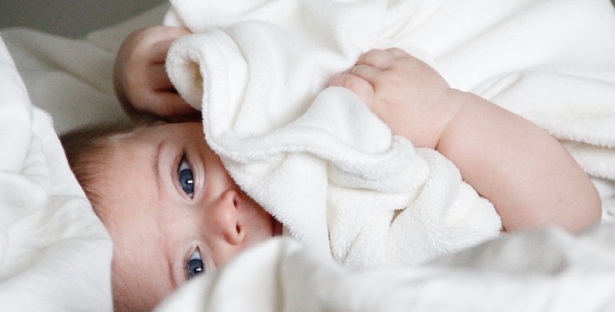 Selimut - Daftar Perlengkapan Bayi Baru Lahir