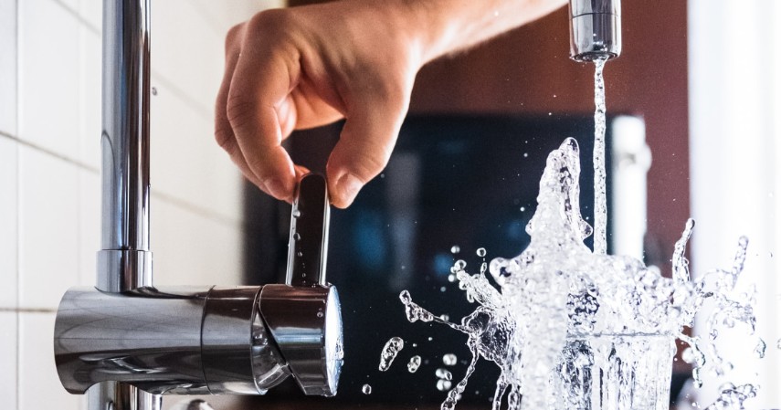 Tips Menghemat Air di Rumah - Tips Menghemat Air di Rumah dengan Tidak Lupa Mematikan Keran