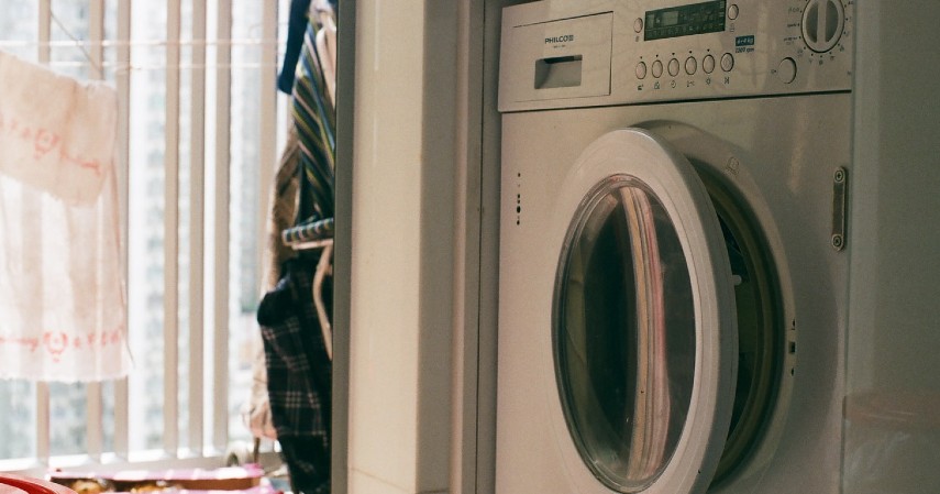 Tips Merawat Celana Jeans - Usahakan tidak mencuci celana jeans di mesin cuci