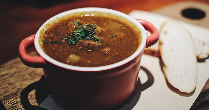 Tips Makan All You Can Eat agar Tidak Rugi - Mulai dengan mengonsumsi sup