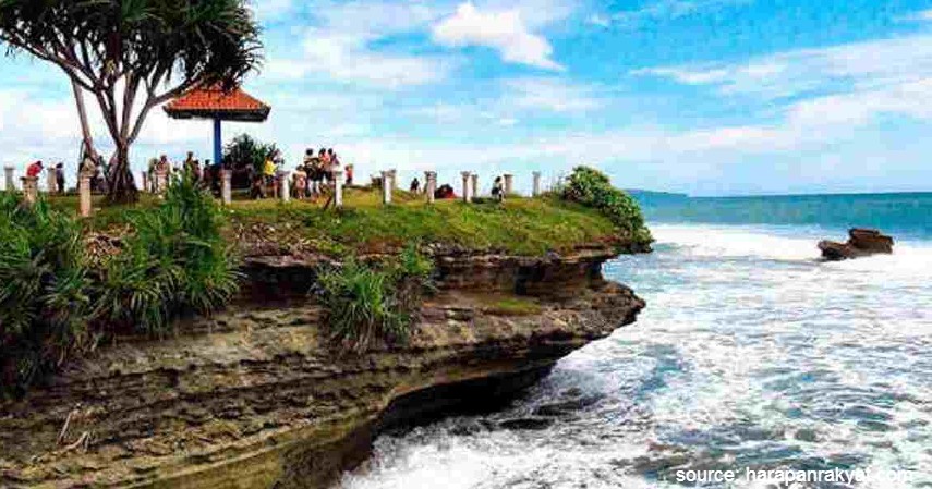 Pantai Batu Hiu - Rekomendasi Pantai di Jawa Barat selain Ancol Keindahannya Bikin Nagih