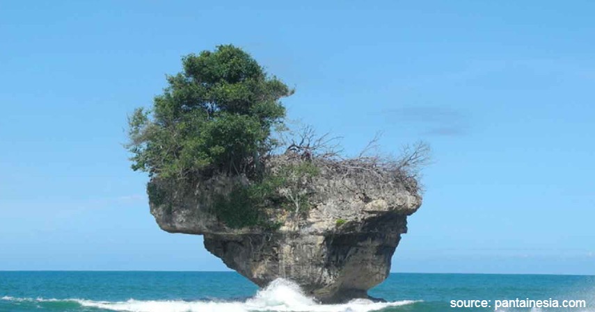 Pantai Madasari - Rekomendasi Pantai di Jawa Barat selain Ancol Keindahannya Bikin Nagih