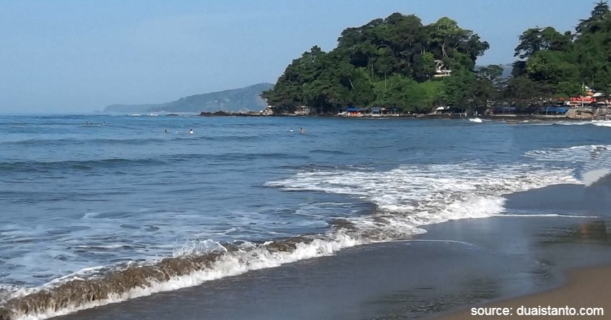 Pantai Pelabuhan Ratu - Rekomendasi Pantai di Jawa Barat selain Ancol Keindahannya Bikin Nagih