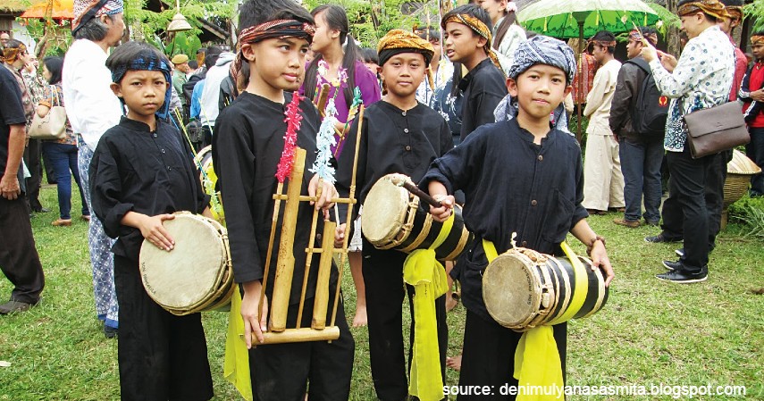 Suku Sunda - 17 Suku di Indonesia yang Wajib Diketahui