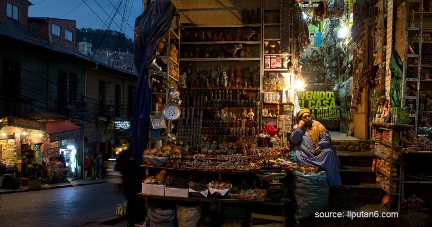 Pasar Penyihir – Bolivia - 9 Pasar Teraneh di Dunia