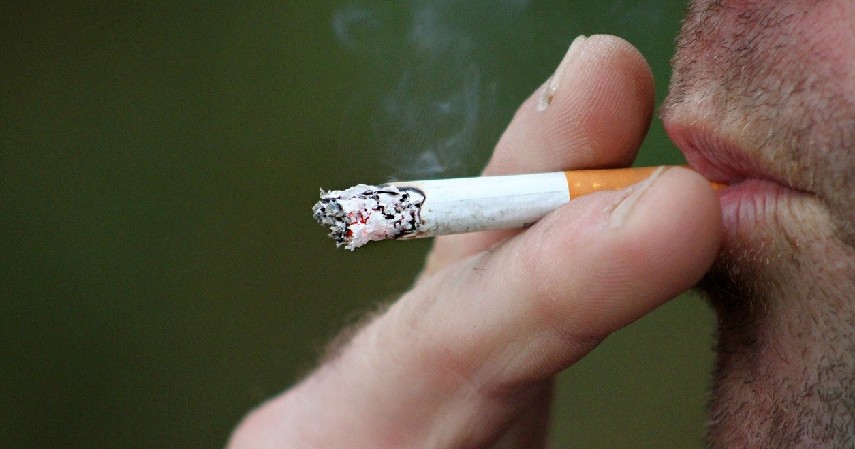 perokok - Gaya Hidup yang Bikin Boros