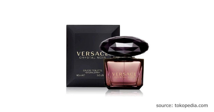 Versace Crystal Noir - Merk Parfum High End Wanita Terbaik