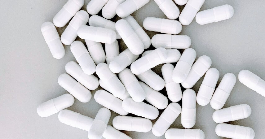 Konsumsi Obat Paracetamol dan Ibuprofen - 4 Cara Mengatasi Efek Samping Vaksin Covid-19