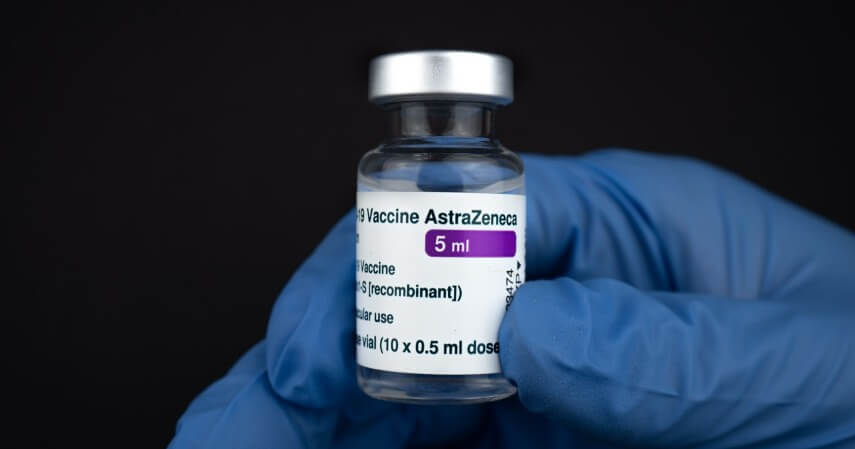 Vaksin AstraZeneca - Ini Efek Samping Vaksin Sinovac AstraZeneca dan Sinopharm