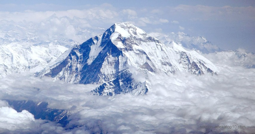 Makalu - Gunung Tertinggi di Dunia
