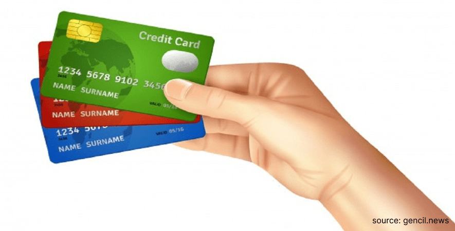 Batasi Pemakaian Kartu Kredit - 6 Tips Mengelola Keuangan Akhir Tahun agar Tidak Boncos