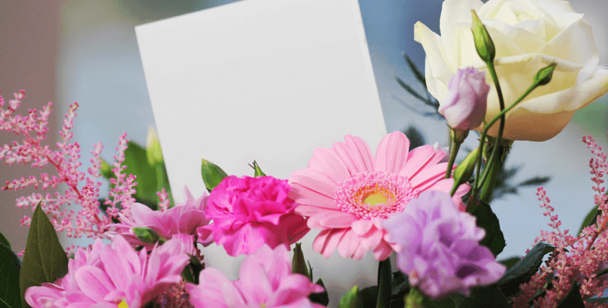 Buket bunga - 10 Ide Kado Spesial untuk Hari Ibu yang Berkesan