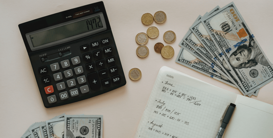 Menyusun anggaran pemasukan dan pengeluaran - 9 Tips agar Kamu Lebih Hemat di Apartemen