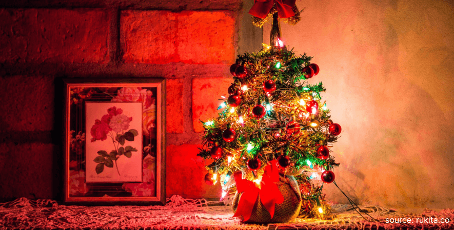 Pohon Natal Mini - 8 Rekomendasi Hampers Natal untuk Orang Terkasih