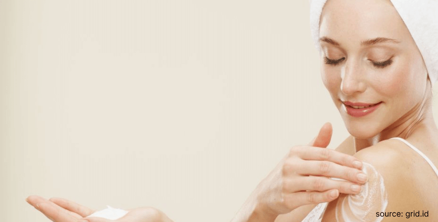 Gunakan body lotion - Cara Memakai Parfum Tahan La