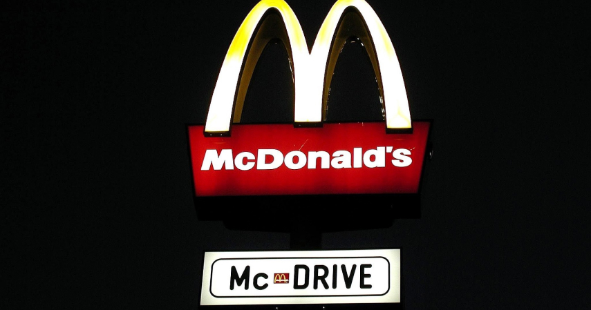 1. McDonald’s - 7 Promo Kartu Kredit BCA Bulan Januari 2022 untuk Traveling dan Kulineran di Awal Tahun