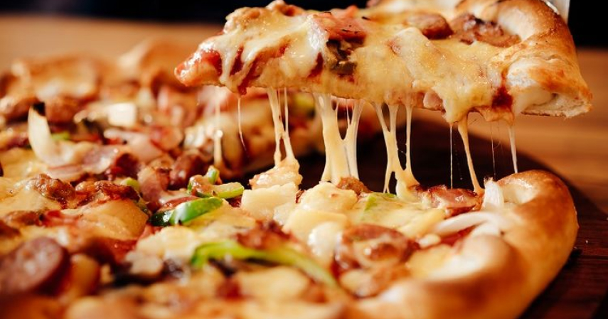 4. Pizza Hut - 7 Promo Kartu Kredit BRI Januari 2022, Belanja Hemat di Awal Tahun Baru